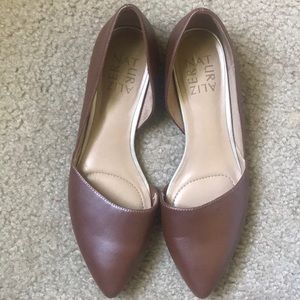 Naturalizer cutout flats.